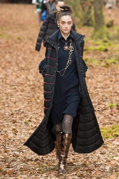 Look 61